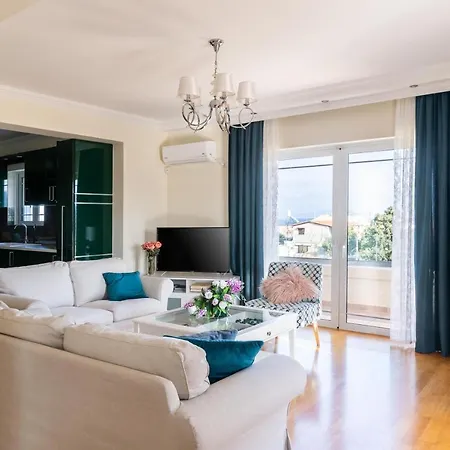 Coastline Maisonette Near Athens Airport And Rafina Port *